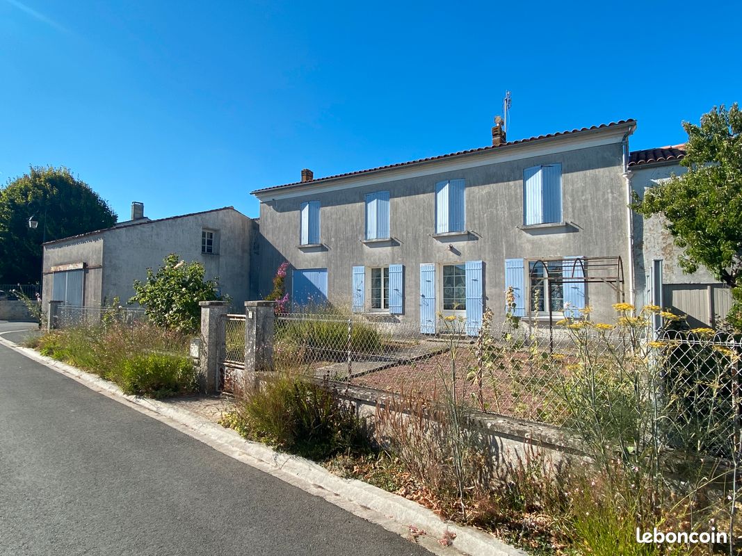 Maison 6 pièces 173 m² · à Geay · 173 m² · 215 000 €