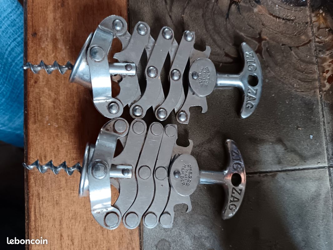 Tire-bouchon Zig Zag L'Idéal – Look Vintage, Métal Gris, Super Pratique !
