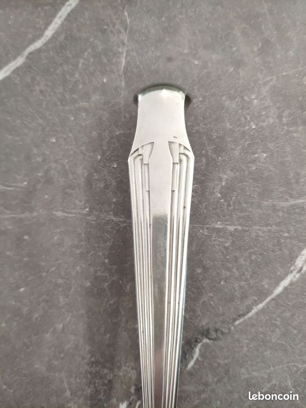 Rare Pince à Sucre ou Biscuits Art Deco ,en Métal Argenté an