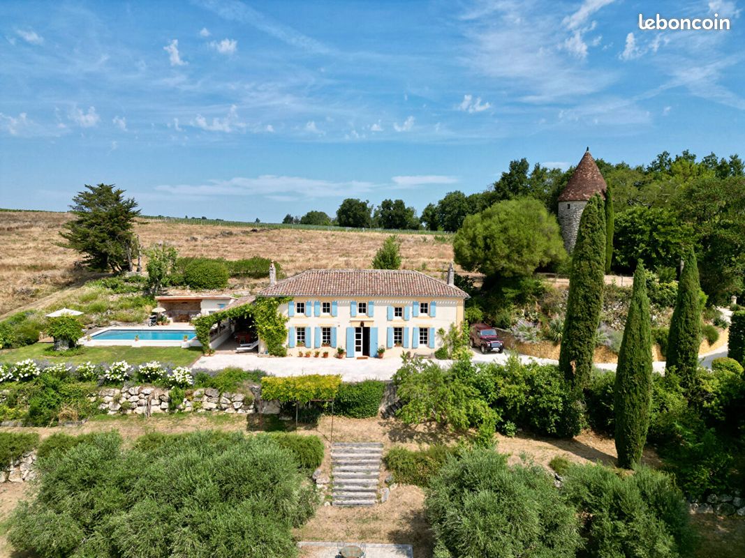 Maison 6 pièces 271 m² · à Pujols · 271 m² · 861 000 €