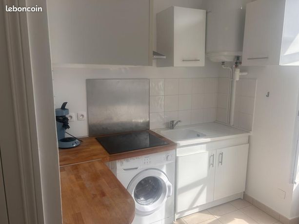 Studio 1 pièce 27 m²