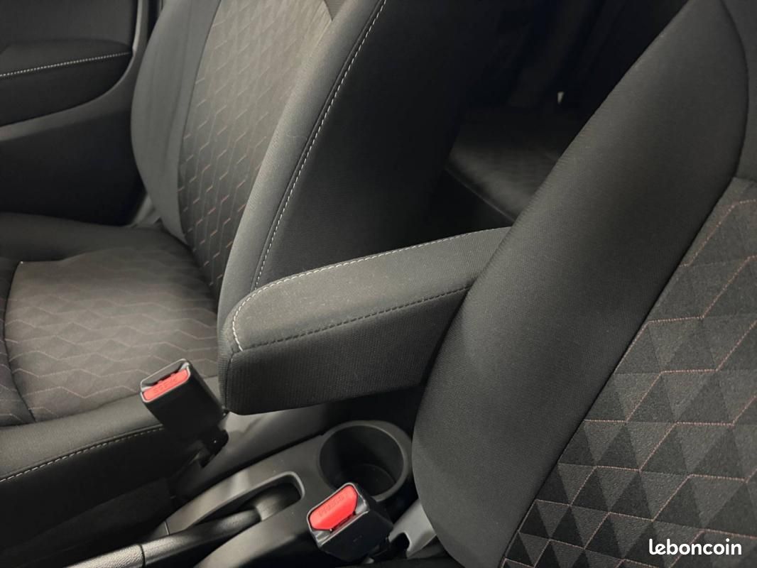Mitsubishi Space Star 1.2 MIVEC 71ch CVT AS&G Red Line Edition (image 22)