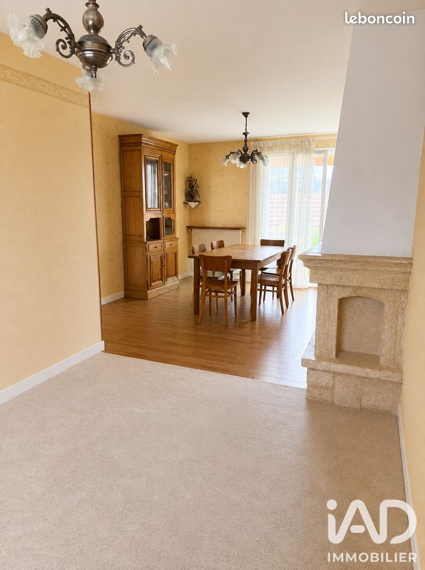 Maison 1 pièce 92 m² · à Ay-Champagne · 92 m² · 155 000 €