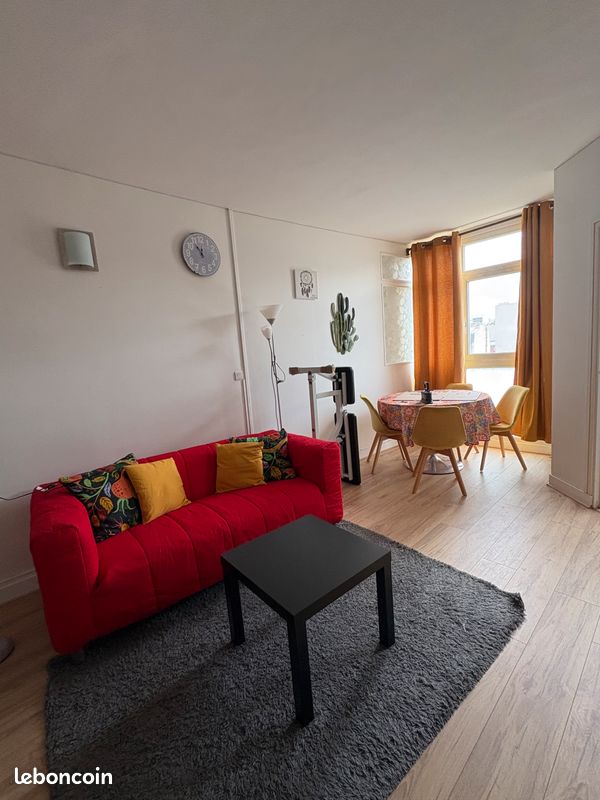 Appartement 2 pièces 45 m² · à Paris · 45 m² · 1 900 €/mois