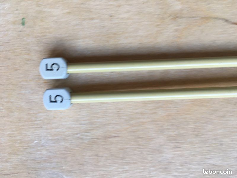 Aiguilles à tricoter 5 mm (image 1)