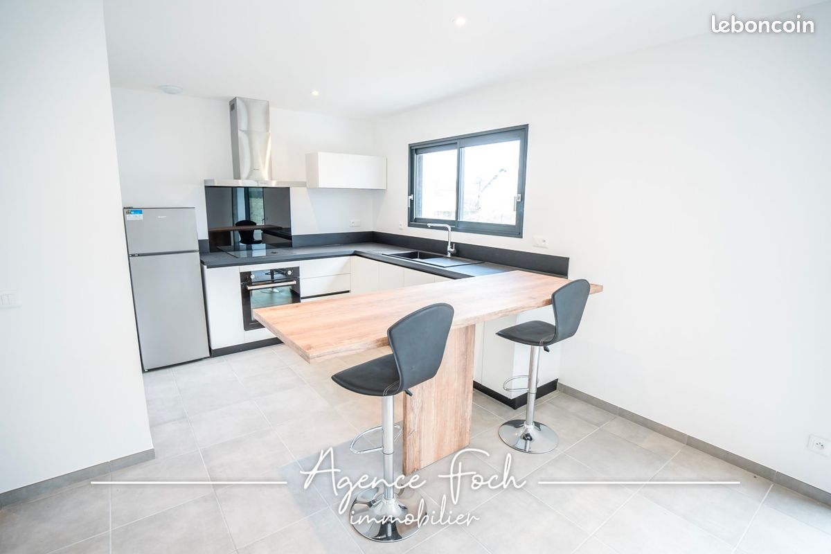 Maison 3 pièces 77 m² - Pontacq 64530 (image principale 3)