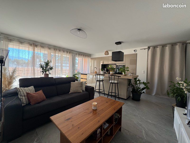 Appartement 3 pièces 65 m² · à Voiron · 65 m² · 1 000 €/mois