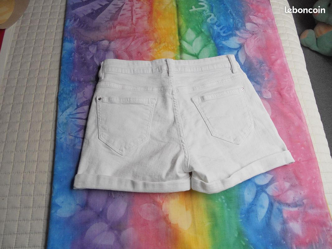 Short femme 38 en jean blanc mode stretch (image 2)