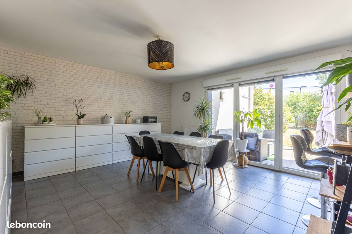 Appartement 5 pièces 95 m² · au Rheu · 95 m² · 271 000 €