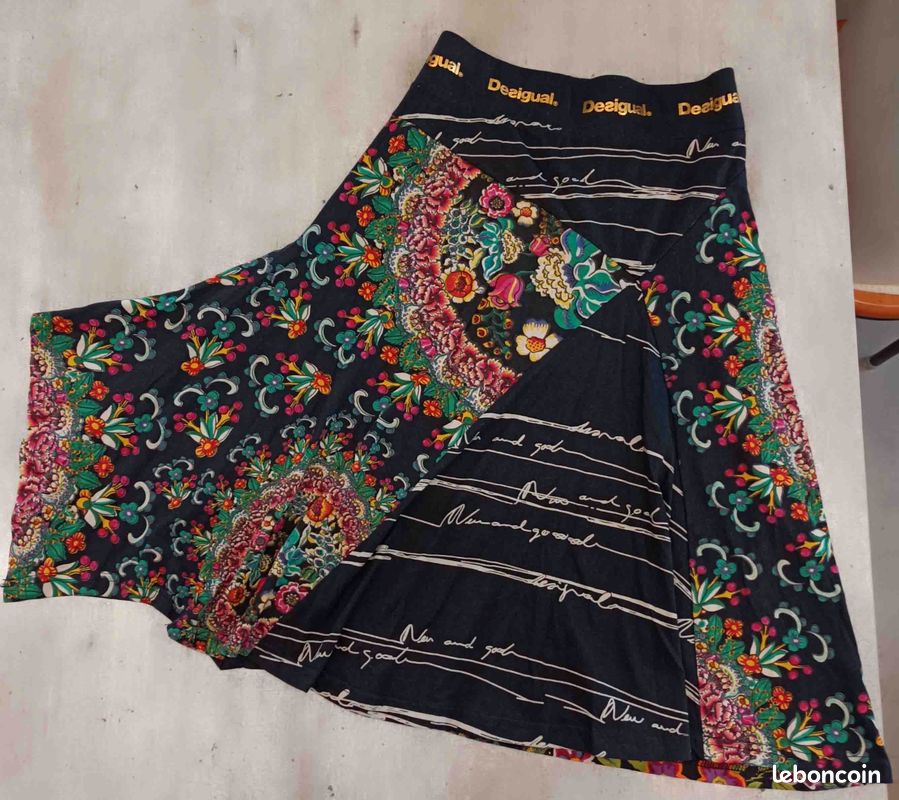 Jupe Desigual - Taille XS Rose Évasée Au Genou - Occasion Très Bon État