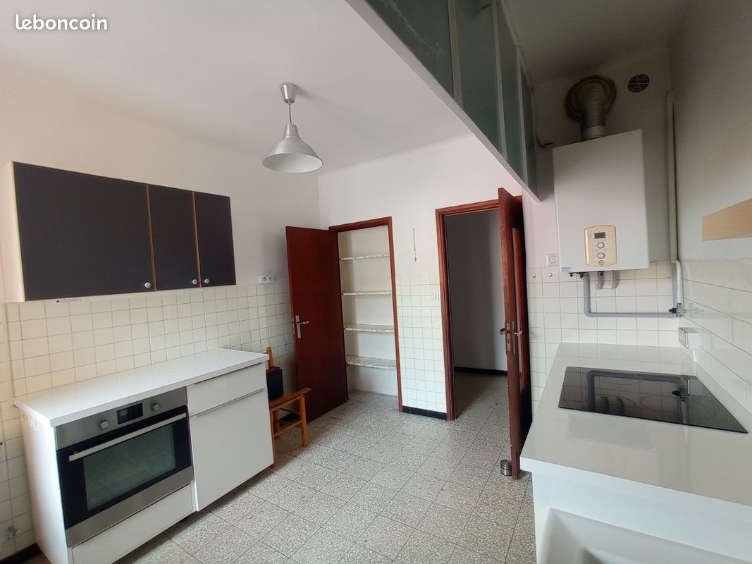 Appartement 3 pièces 70 m² · à Ajaccio · 70 m² · 1 000 €
