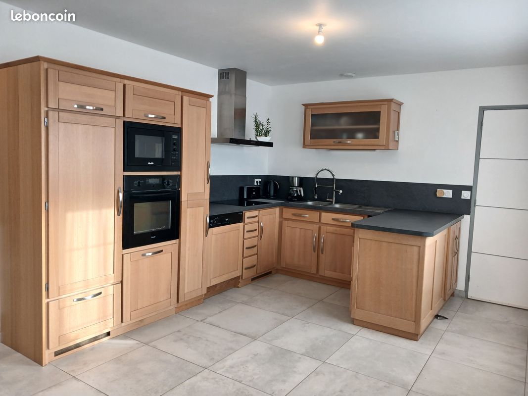 Maison 4 pièces 100 m² · à Briec · 100 m² · 285 000 €