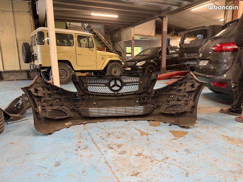 À vendre pare-chocs av Mercedes Classe V-Vito W447 (image 2)
