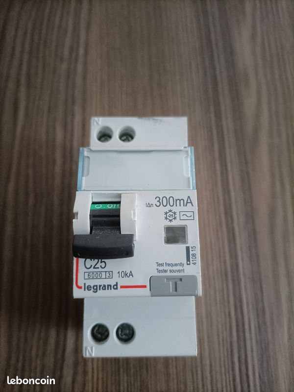 Disjoncteur différentiel 300ma, 25a (image 1)