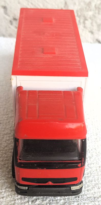 CAMION ET REMORQUE Trans USA Majorette, cod -, échelle 1/87 EUR 11,00