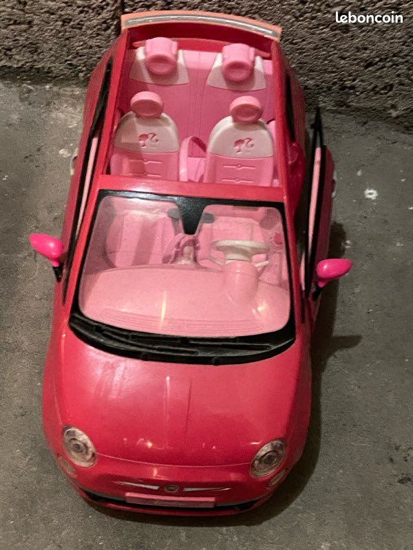 Voiture Barbie (image 1)