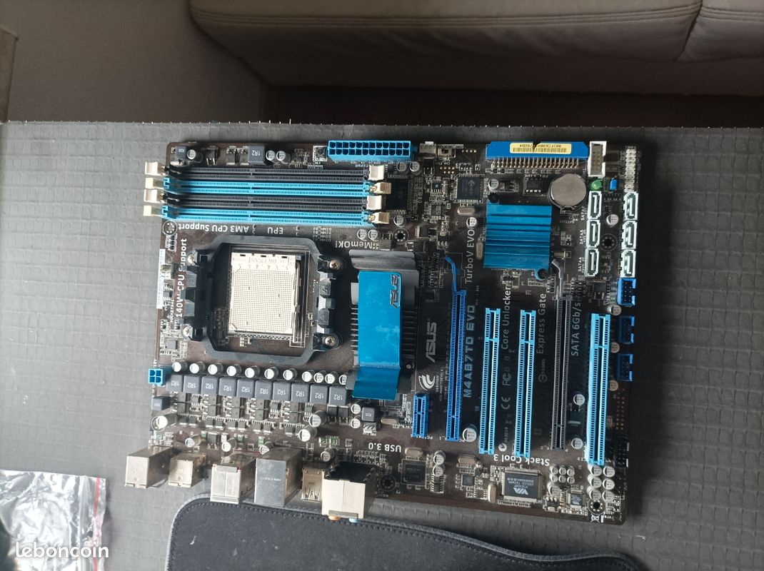 Alimentation PC Corsair VS450 - 450W, ATX, Semi-modulaire - Occasion (bon état)