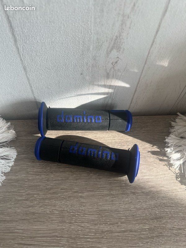 Poignées trottinette bleues lot de 2 - Micro Mobility Poignées trottinette bleues lot de 2 - Micro Mobility