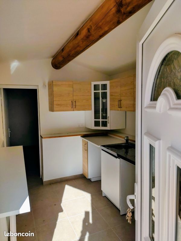 Appartement 2 pièces 16 m² · à Gréoux-les-Bains · 16 m² · 550 €/mois