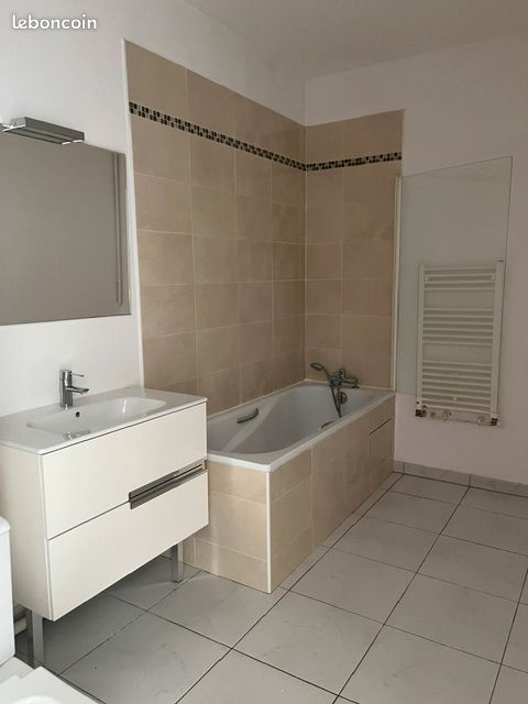 Appartement 1 pièce 28 m² · à Orléans · 28 m² · 93 000 €