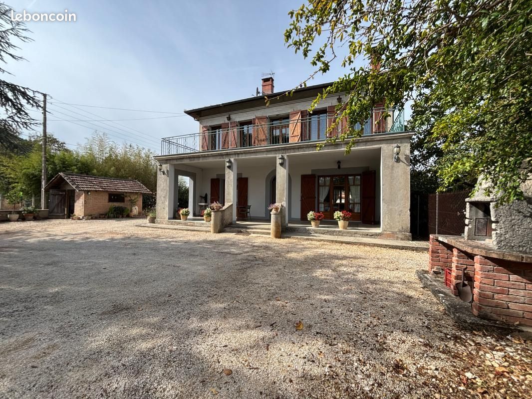 Maison 5 pièces 182 m² · à Montauban · 182 m² · 266 000 €