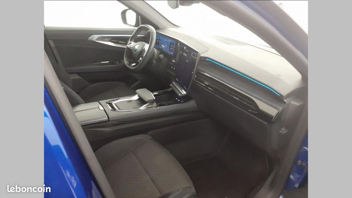 Renault Austral mild hybrid 160 auto Techno esprit Alpine (image 9)