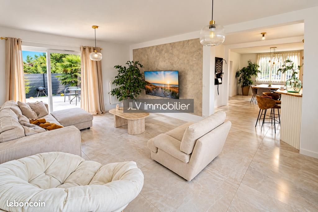Maison 5 pièces 122 m² · à Bourbourg · 122 m² · 263 900 €