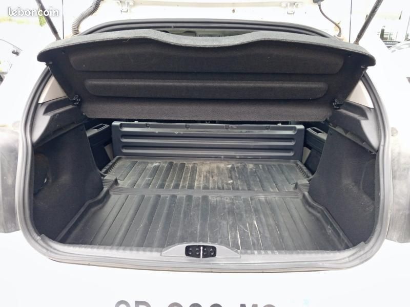 Citroen C3 Sté 1.2 PureTech 83ch S&S Feel (image 7)