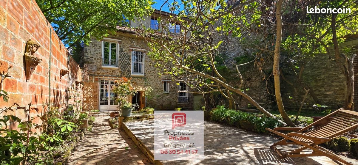 Maison 7 pièces 144 m² · à Villeneuve-le-Roi · 144 m² · 370 000 €