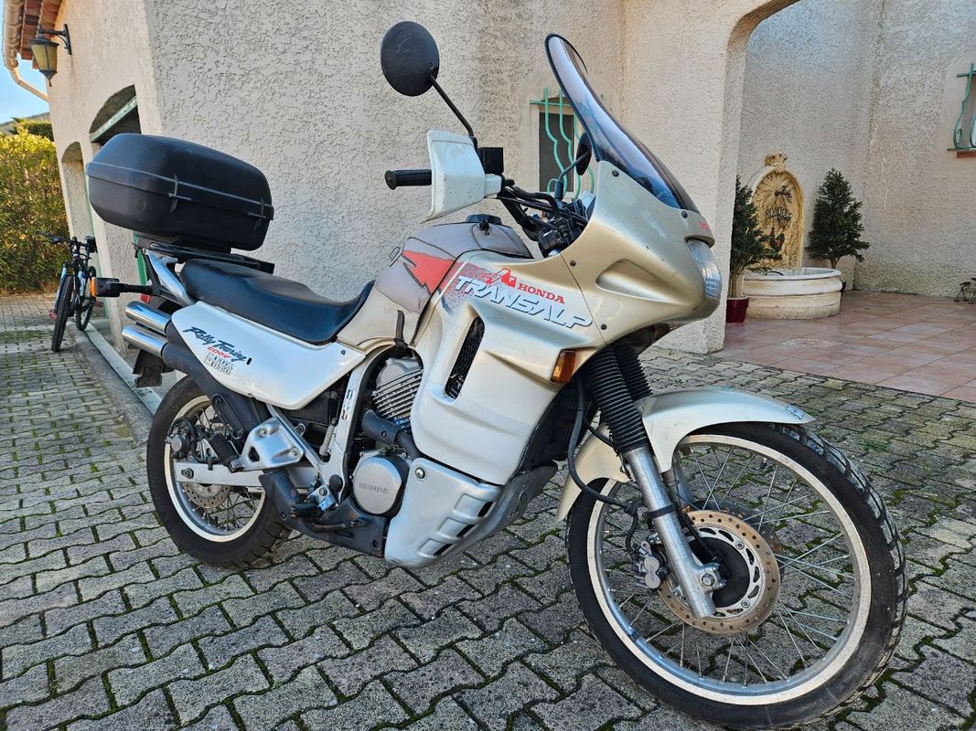 Honda transalp 600 - Motos