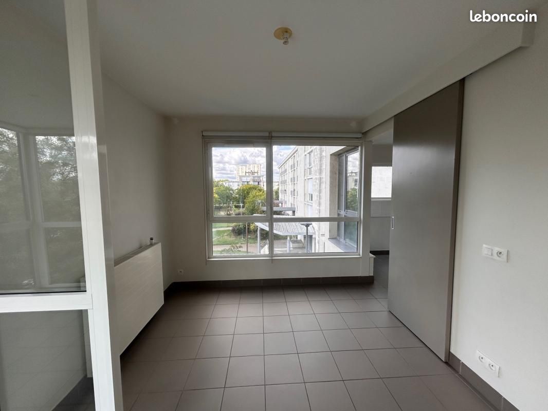 Appartement a louer saint-pierre-des-corps - 4 pièce(s) - 107 m2 - Surfyn