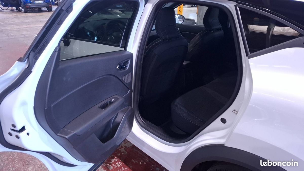 Renault captur tce 90 ch techno (image 28)