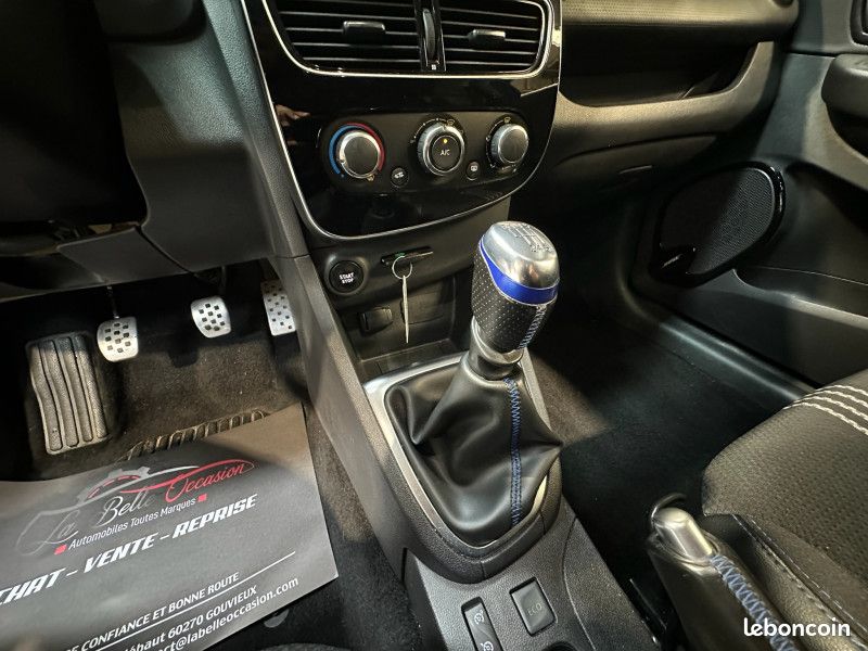 Renault CLIO IV ESTATE 1.2 TCE 120CH ENERGY INTENS (image 22)