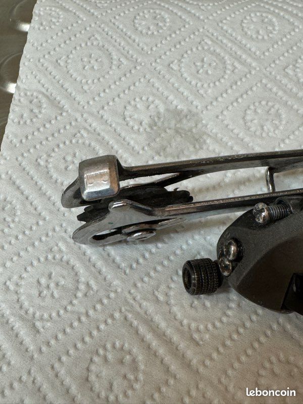 Dérailleur Arrière Vintage Sun Tour V-GT - Années 70/80 - Très Bon état - Made In Japan