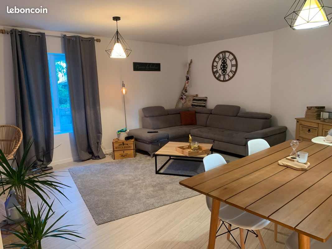 Maison 3 pièces 85 m² · à Saint-Marceau · 85 m² · 650 €