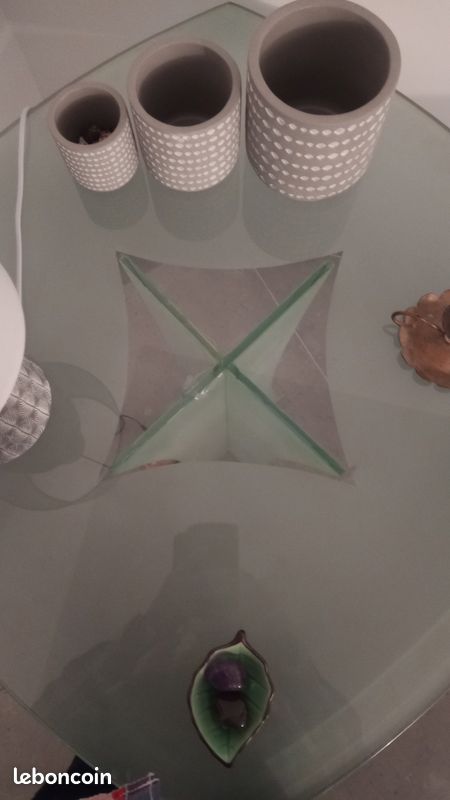 Table en verre (image 2)