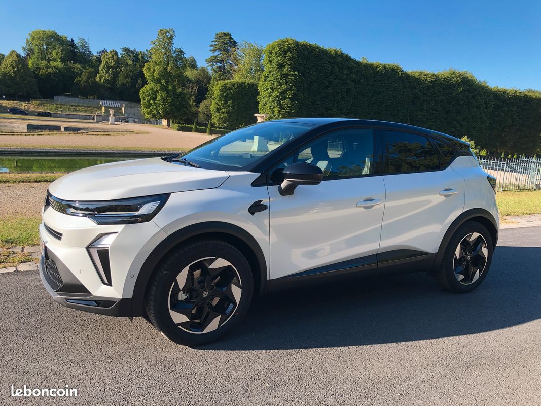 Collaborateur Retraité Renault vend Nouveau CAPTUR TECHNO E-TECH FULL HYBRID 160 CV (image 1)
