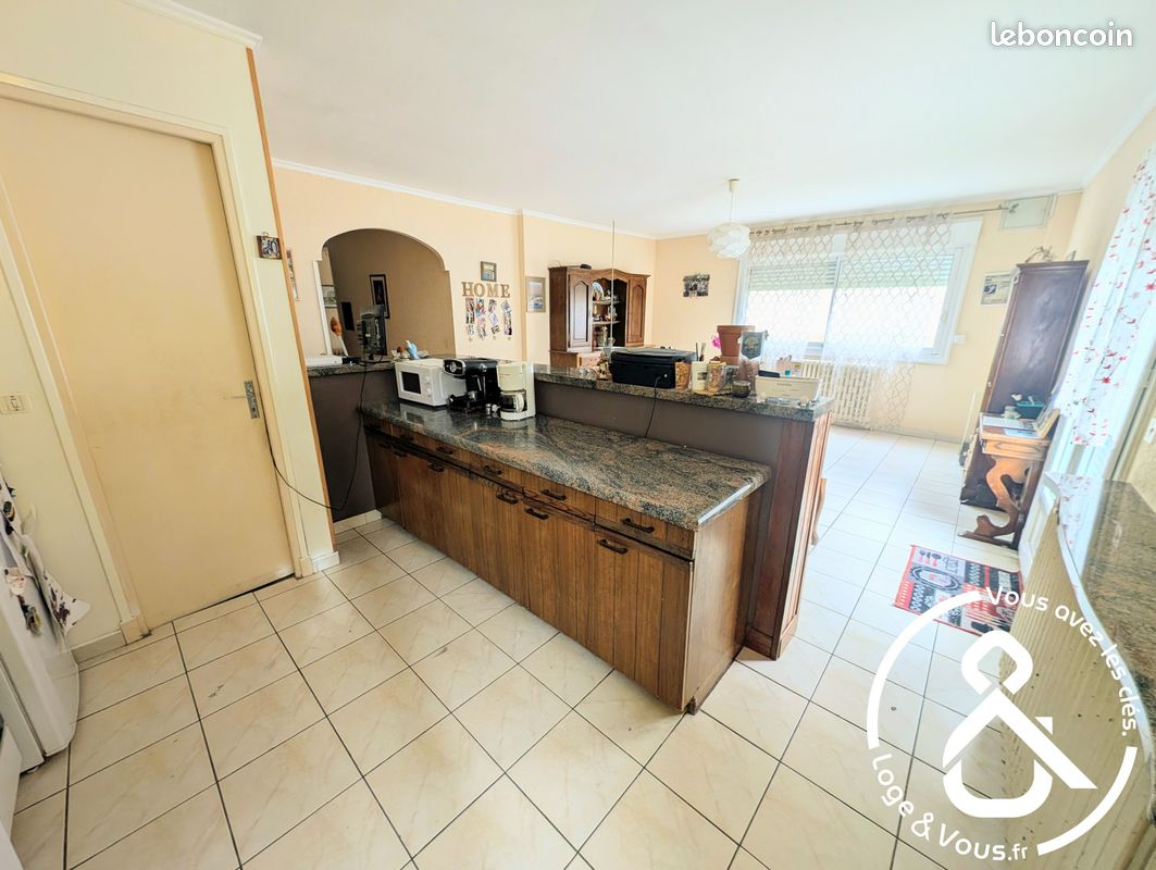 Maison 5 pièces 131 m² · à Lacrouzette · 131 m² · 120 000 €