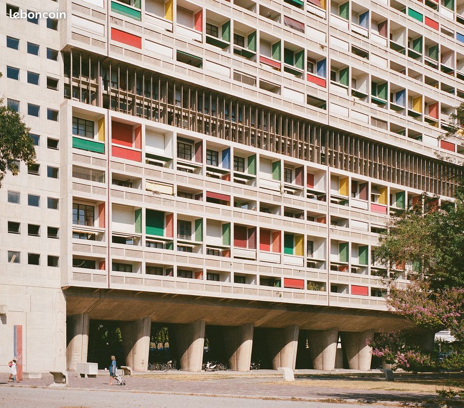 Parking/box MARSEILLE · 135 €