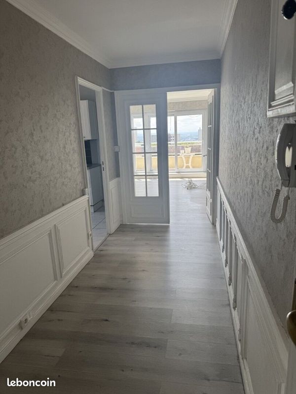 Appartement a louer rillieux-la-pape - 4 pièce(s) - 85 m2 - Surfyn