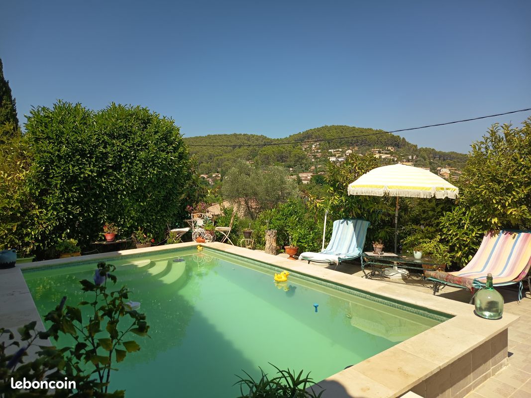 Maison 4 pièces 92 m² · à Solliès-Ville · 92 m² · 400 000 €