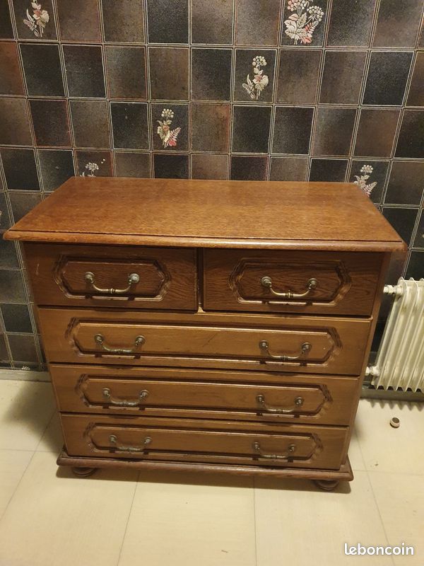Commode (image 1)