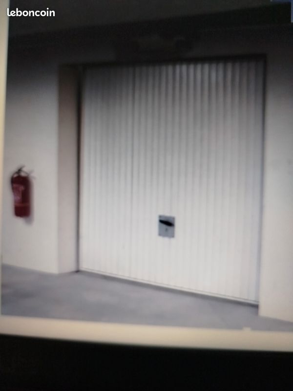 Garage double entre gare et presqu'île