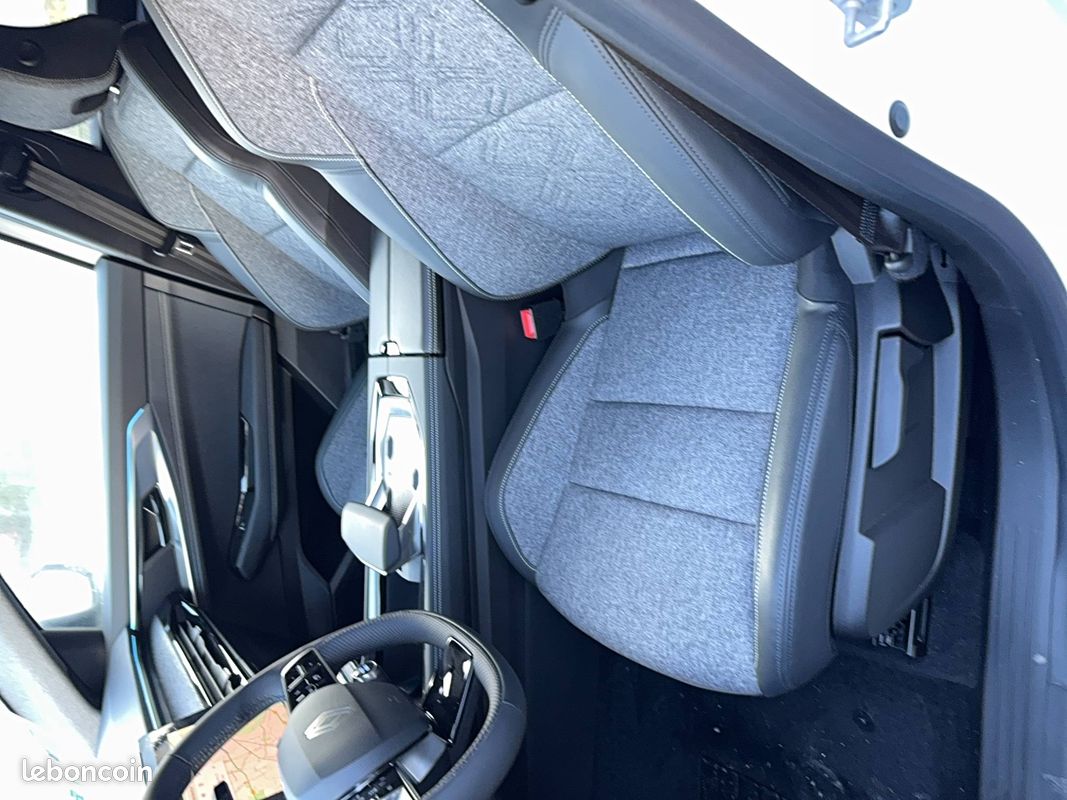 RENAULT Rafale E-Tech full hybrid 200ch Techno (image 9)