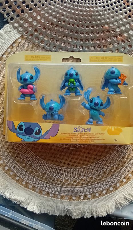 Coffret figurines stitch neuves envoi à 99cts (image 1)