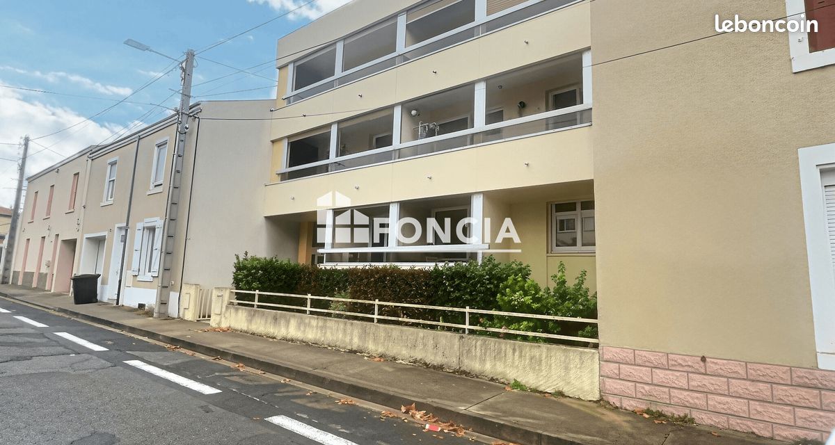 Appartement 2 pièces 52 m² · à Roanne · 52 m² · 79 000 €