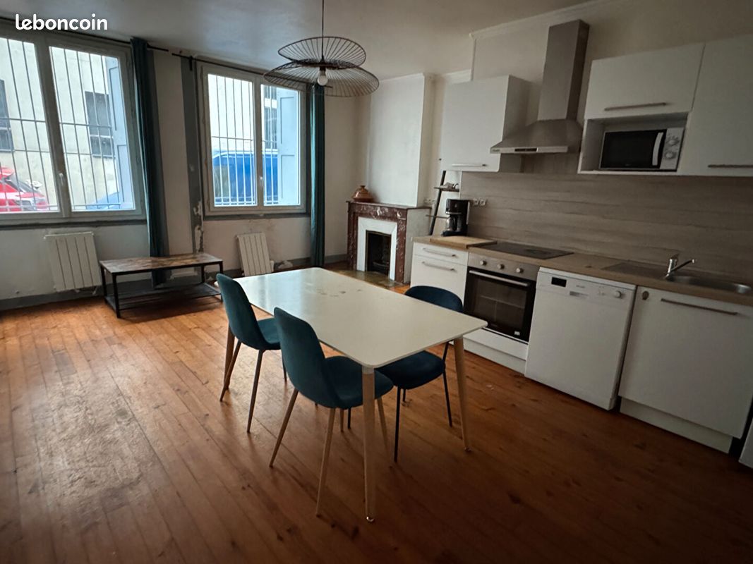 Appartement 4 pièces 80 m² · à Saint-Étienne · 80 m² · 75 000 €