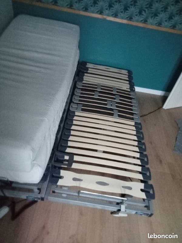 Vends lit électrique,1 personne (image 2)