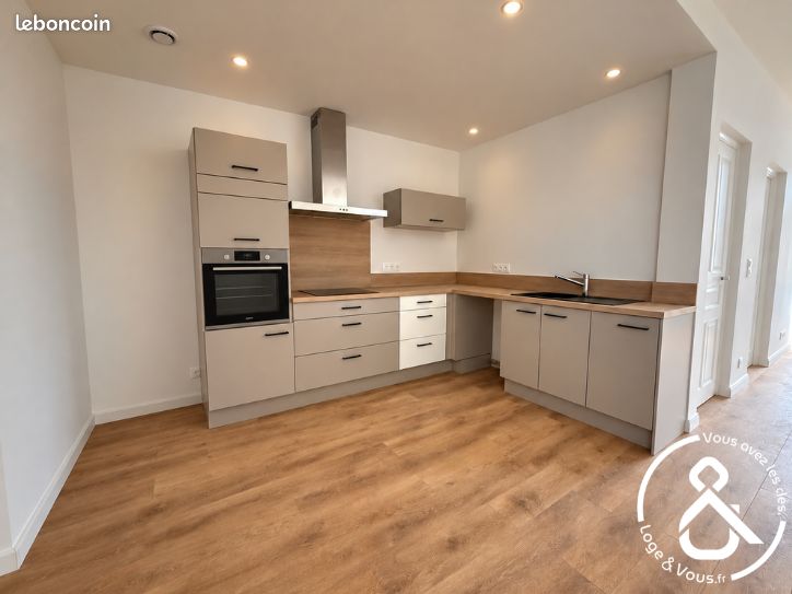 Appartement 3 pièces 92 m² · à Castres · 92 m² · 800 €/mois