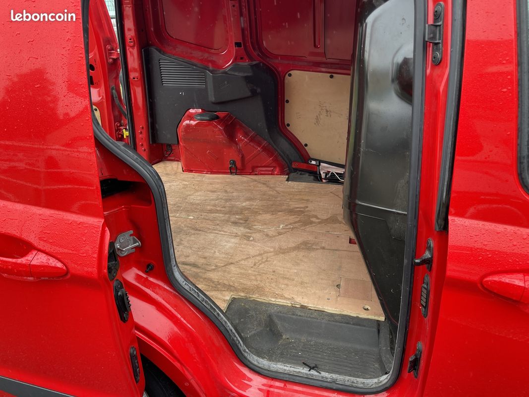 Ford TRANSIT COURIER 1.0E 100CH TREND EURO6 (image 5)